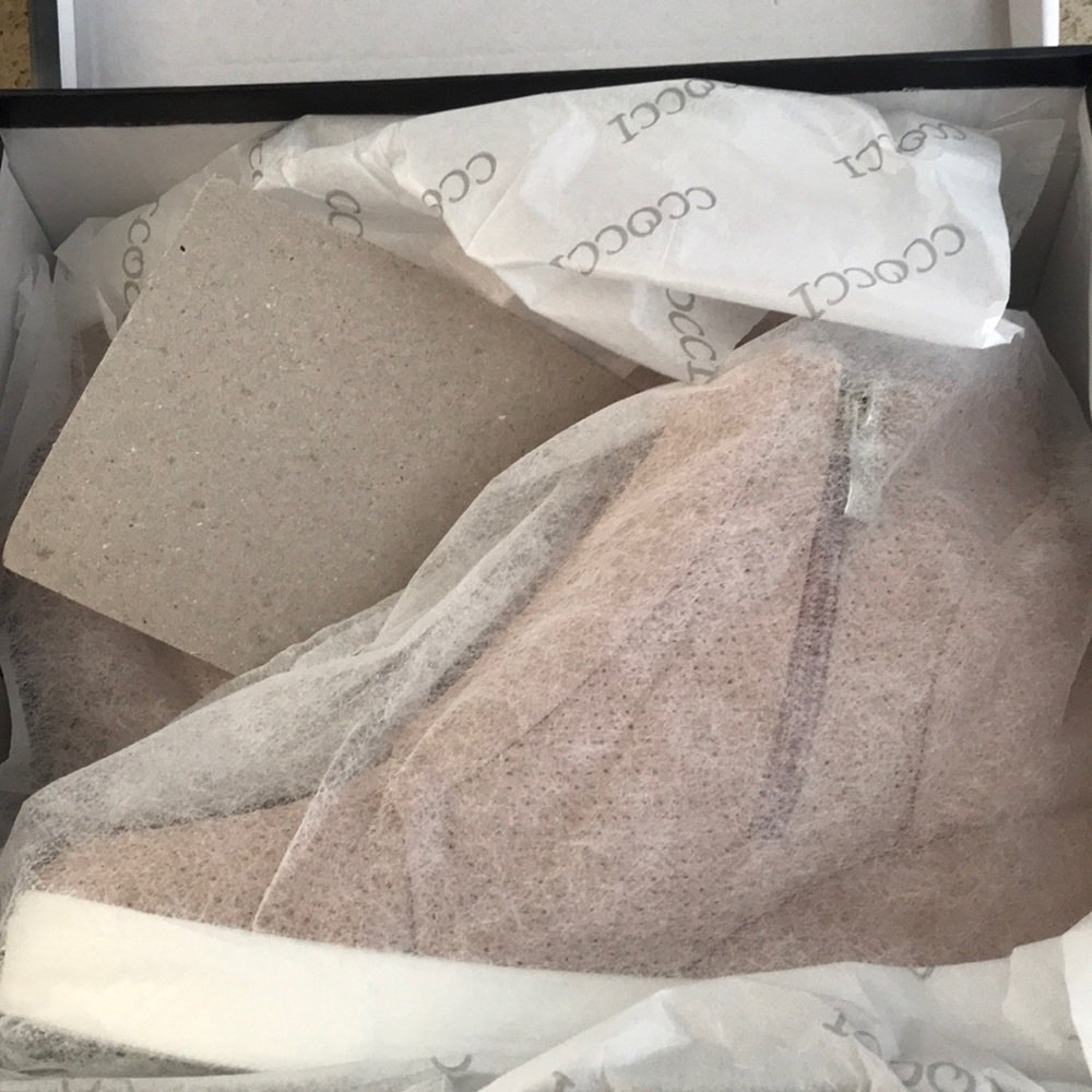 πHPπ NIB Blush Pink Sneaker Wedges π - Picture 7 of 8